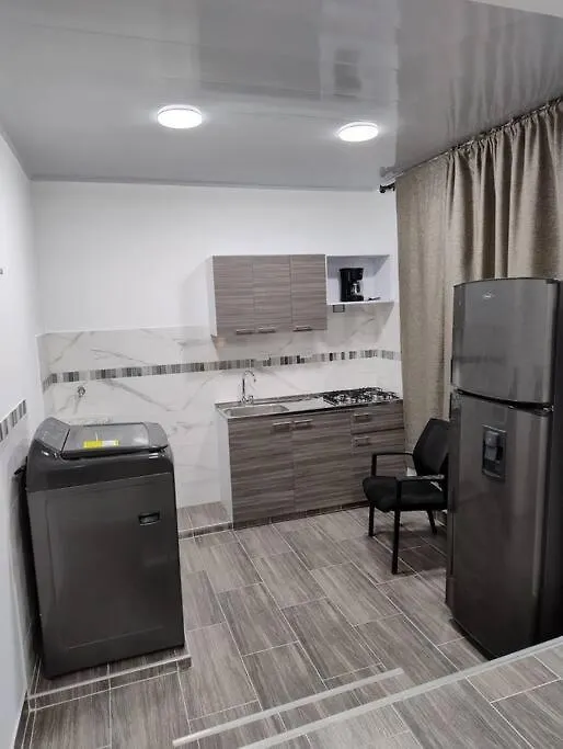 Espectacular Apartamento Loft 404 메딜린 0*,  콜롬비아